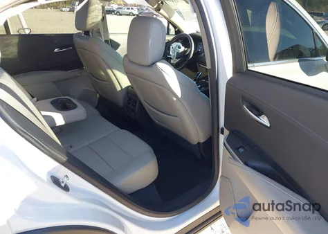 2023 Cadillac Xt4 Fwd Premium Luxury z USA, uszkodzony, nr VIN 1GYFZCR4XPF190060